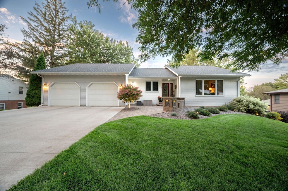 For Sale $267,500 • Co-Listing Agent