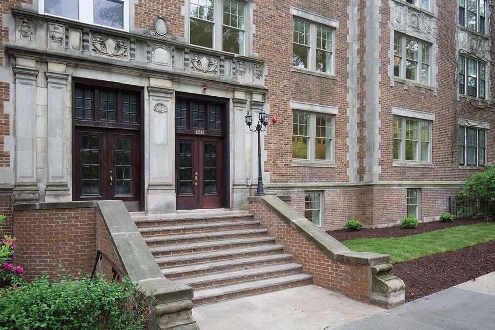 1517 Beacon St unit 4, Brookline, MA 02446 - photo 1