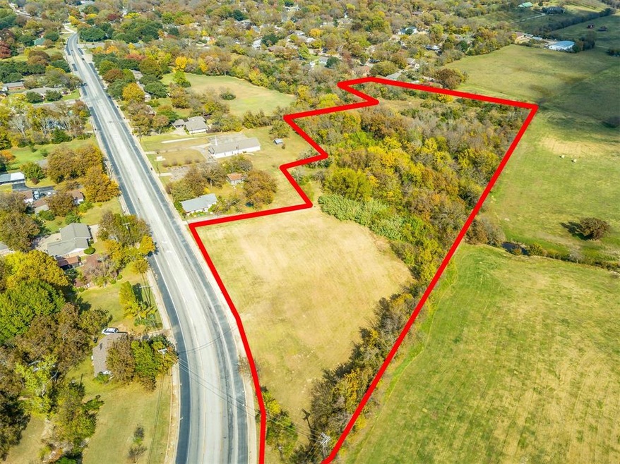 929 Country Club Rd, Cleburne, TX 76033 - photo 1