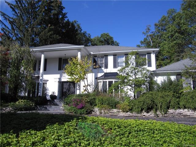 4452 Stony River Dr, Bloomfield Hills, MI 48301 - photo 1