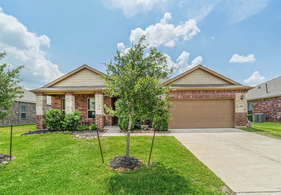 3706 Eastbury Ln, Pearland, TX 77584 - photo 1