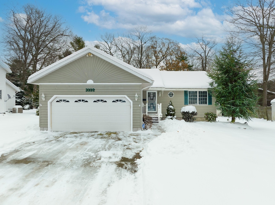 3332 Davis Rd, Norton Shores, MI 49441 - photo 1