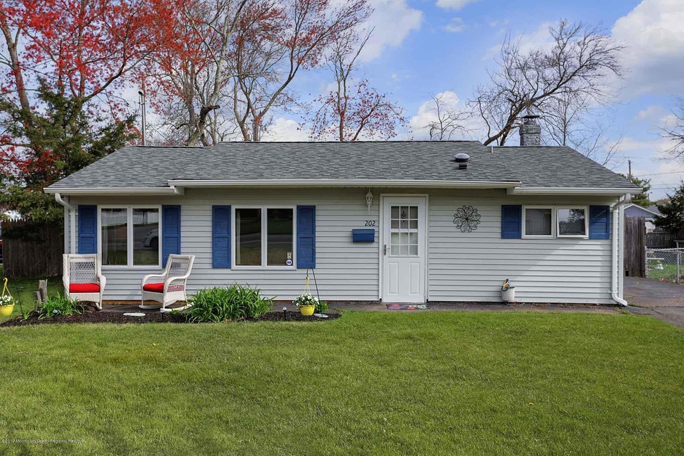 Charming and Move in Ready!