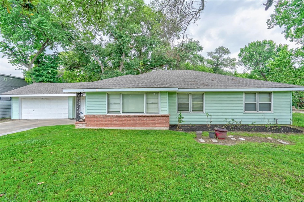 504 Delz St, Houston, TX 77018 - photo 1