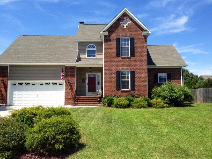 207 Lansing Ct, Jacksonville, NC 28540 - photo 1