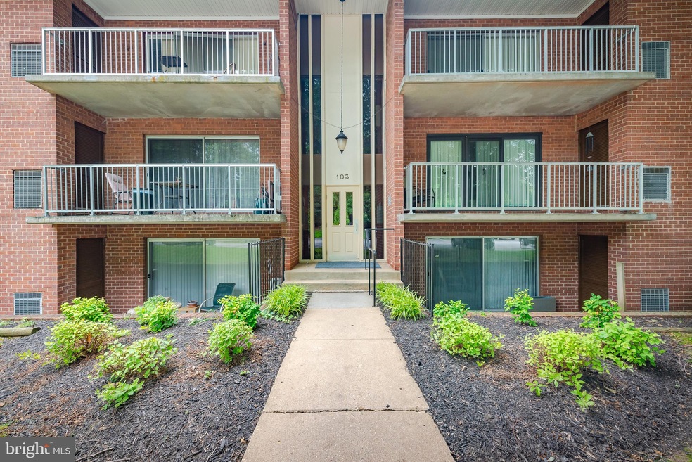 103 Fitz Ct unit 104, Reisterstown, MD 21136 - photo 1