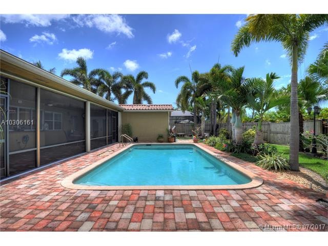 BEAUTIFULLY UPDATED POOL & SURROUNDINGS