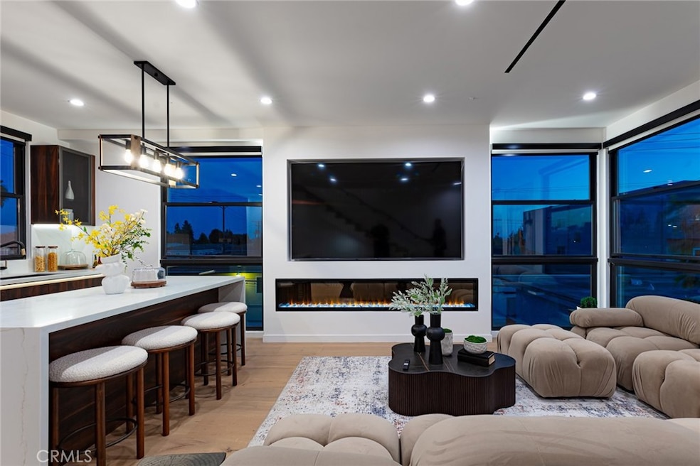 3975 Frances Ave, Los Angeles, CA 90066 - photo 1