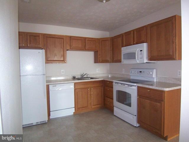 36548 Notley Hall Rd unit A, Chaptico, MD 20621 - photo 1