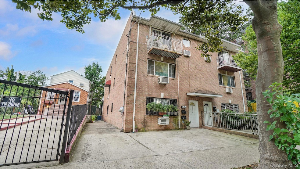 For Sale $1,700,000 • Co-Listing Agent