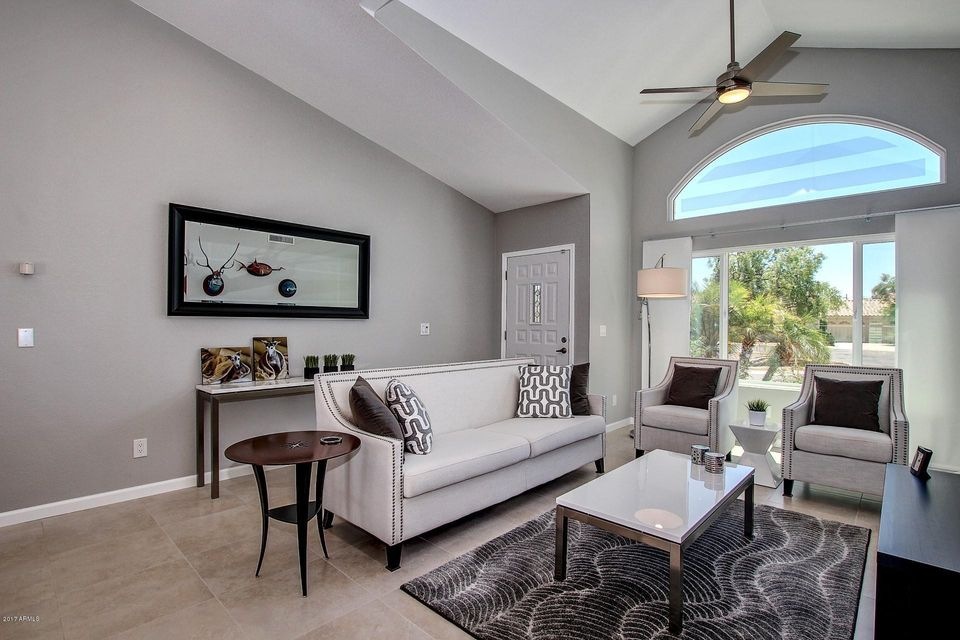 1333 N Higley Rd unit 13, Mesa, AZ 85205 - photo 1