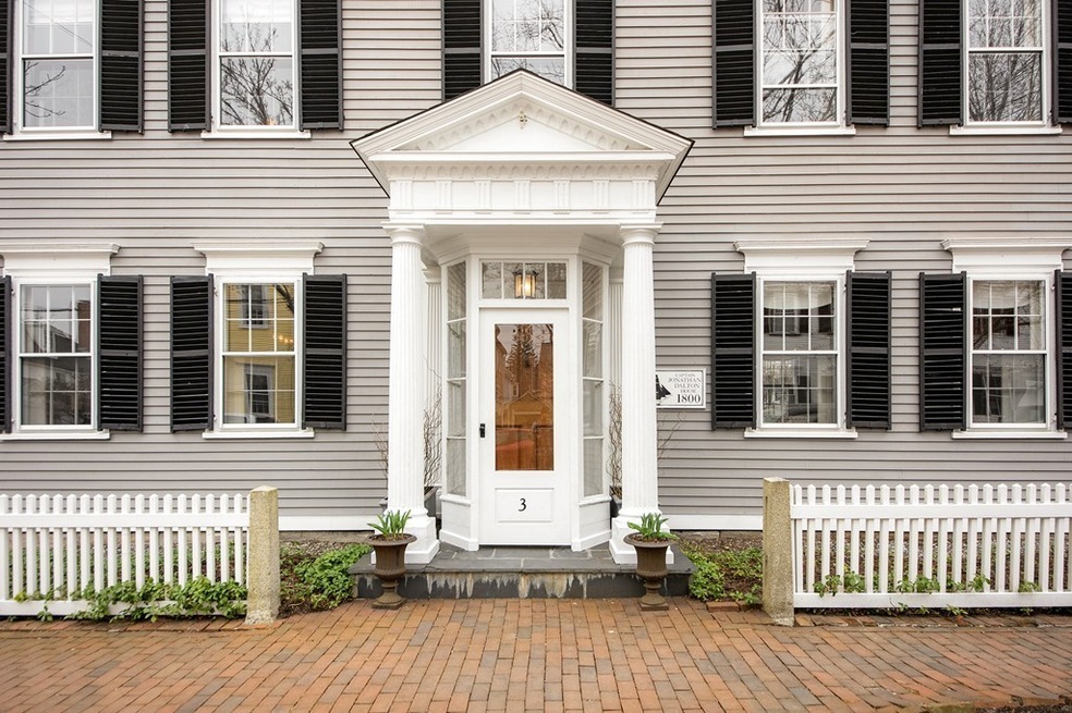 3 Fruit St, Newburyport, MA 01950 - photo 1