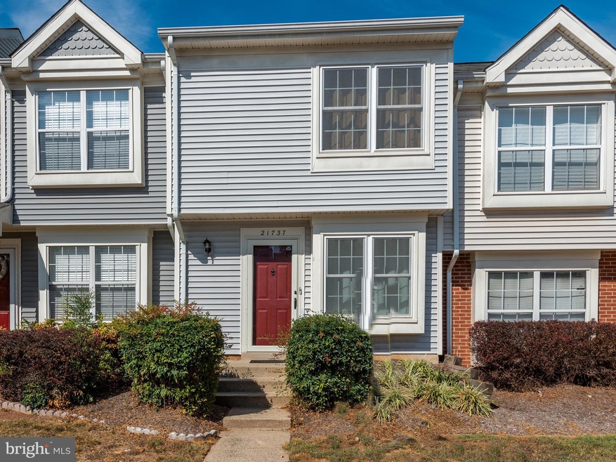 21737 Calamary Cir, Sterling, VA 20164 - photo 1