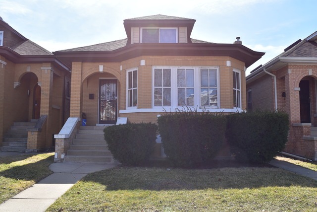 5249 W Oakdale Ave, Chicago, IL 60641 - photo 1