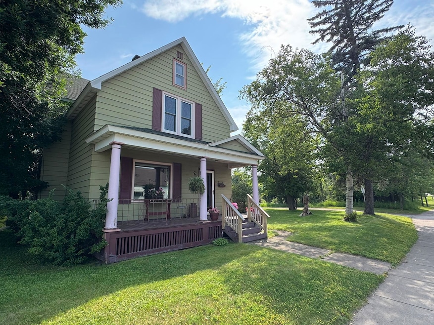 836 7th Ave, Two Harbors, MN 55616 - photo 1