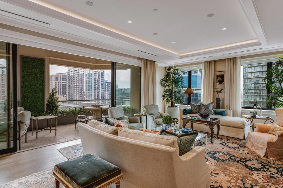 Living room with a tray ceiling