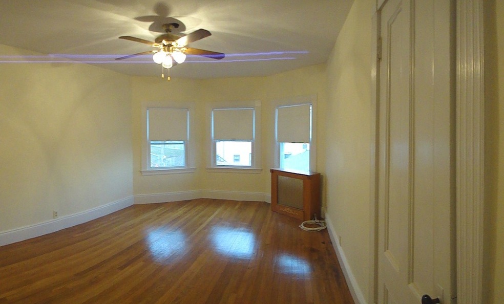 104 Campbell Ave unit 2, Revere, MA 02151 - photo 1