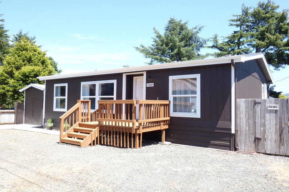 1040 SW Galley Ave, Lincoln City, OR 97367 - photo 1