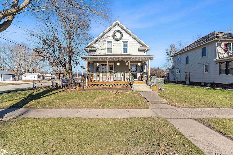 204 E Walnut St, Manly, IA 50456 - photo 1