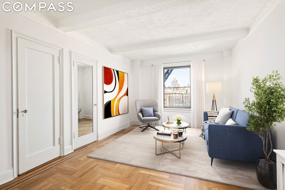 Manchester House Apartments unit 9D, New York, NY 10024 - photo 1