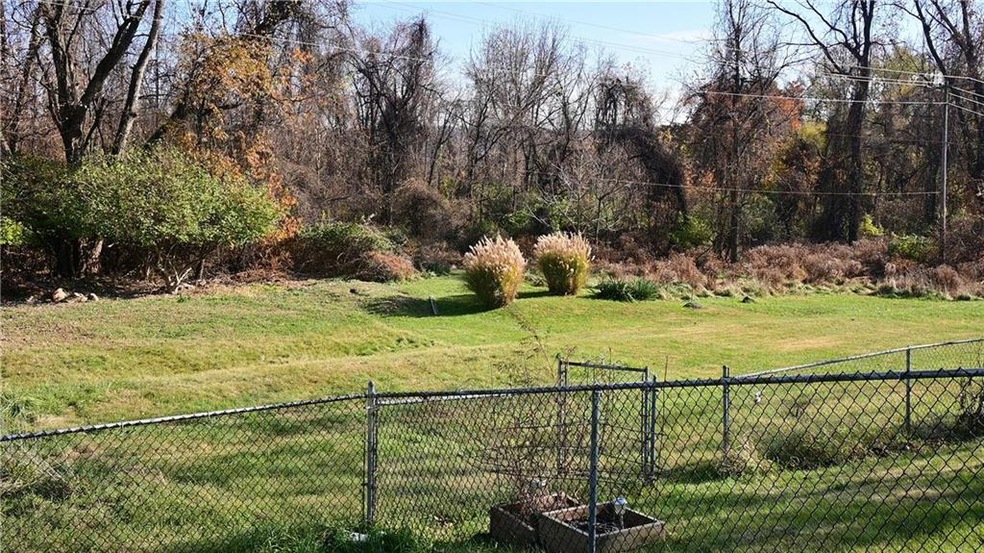 1836 Livingston St, Bethlehem, PA 18017 - photo 1