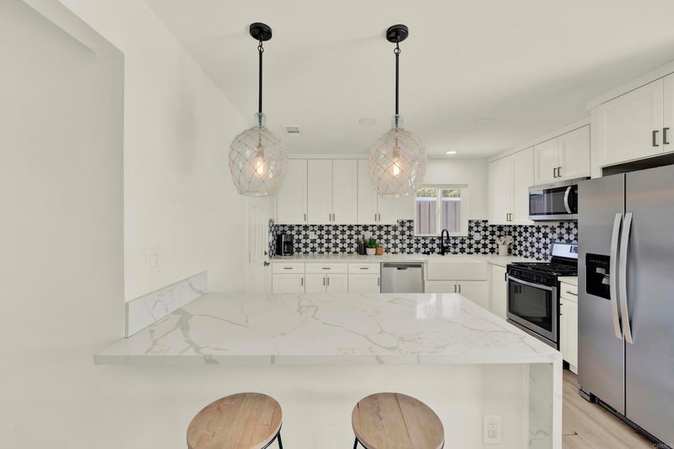 231 Cananea St, Vista, CA 92084 - photo 1