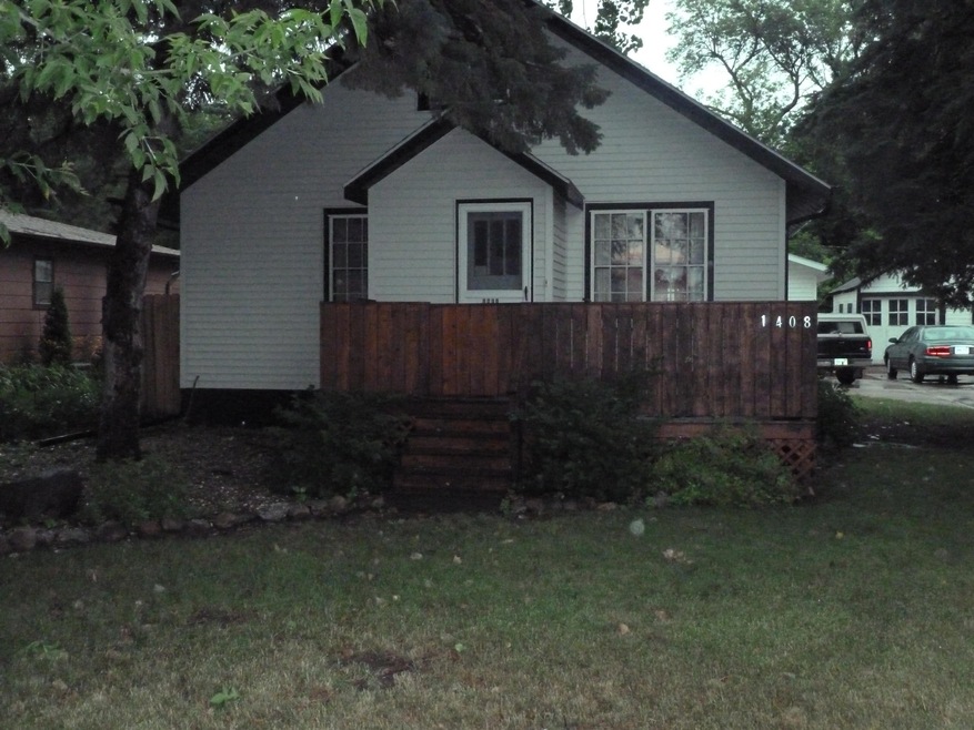 1408 3rd Ave NW, Jamestown, ND 58401 - photo 1