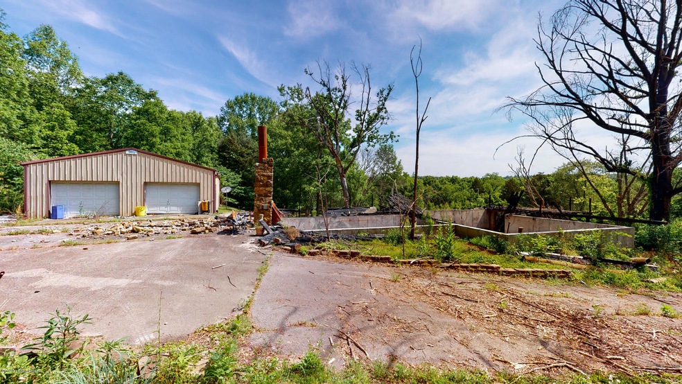 742 Thorn Hill Rd Pendleton KY 40055-7