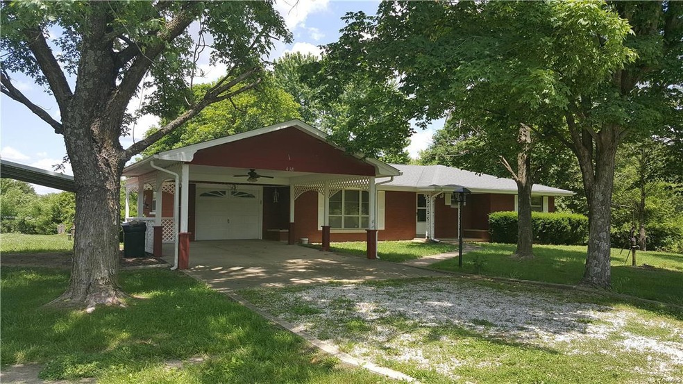 438 W Little Oaks Rd, Rolla, MO 65401 - photo 1