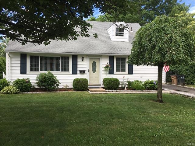 42 Neponsit St, Stamford, CT 06902 - photo 1