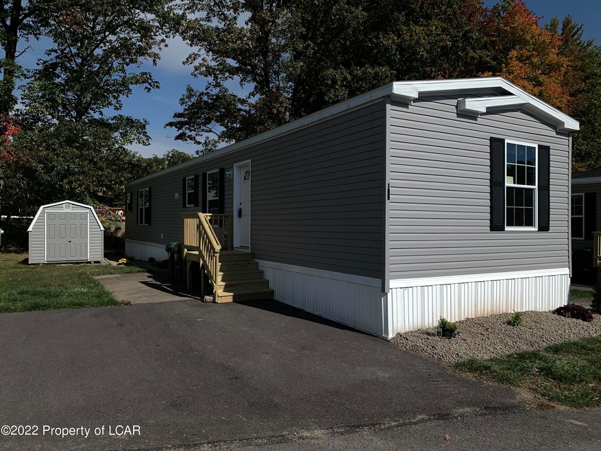 125 Misty Ln, Drums, PA 18222 - photo 1