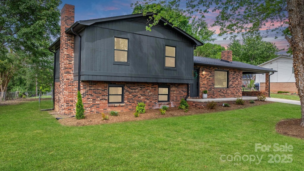 For Sale $319,700