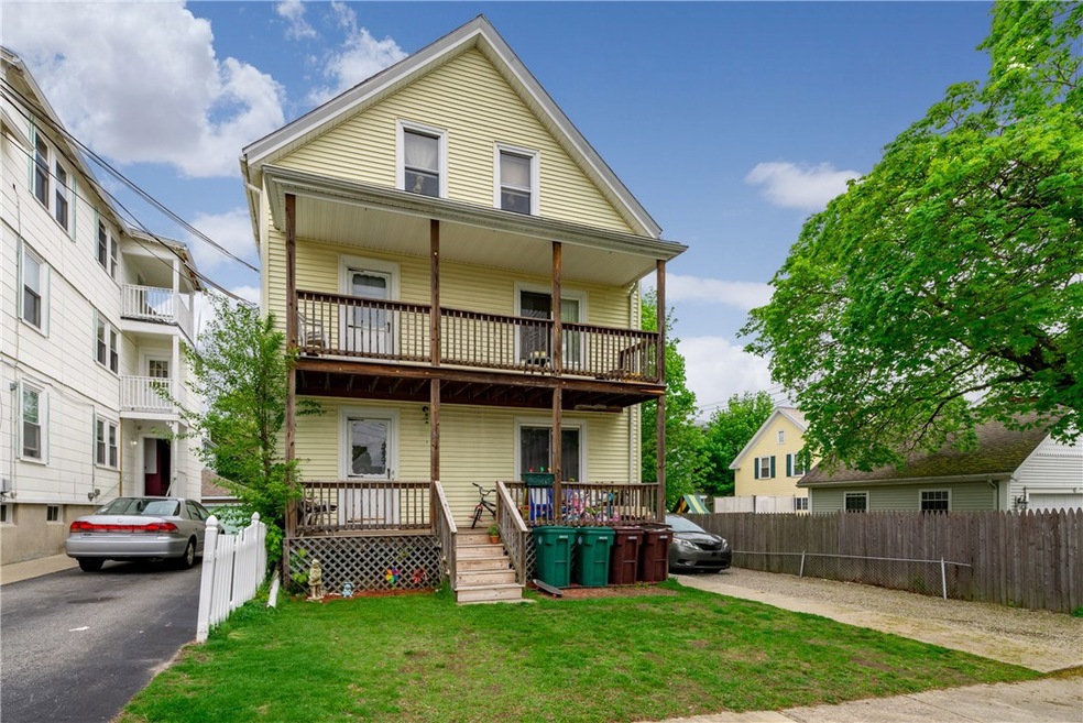 32 Vine St, Woonsocket, RI 02895 - photo 1