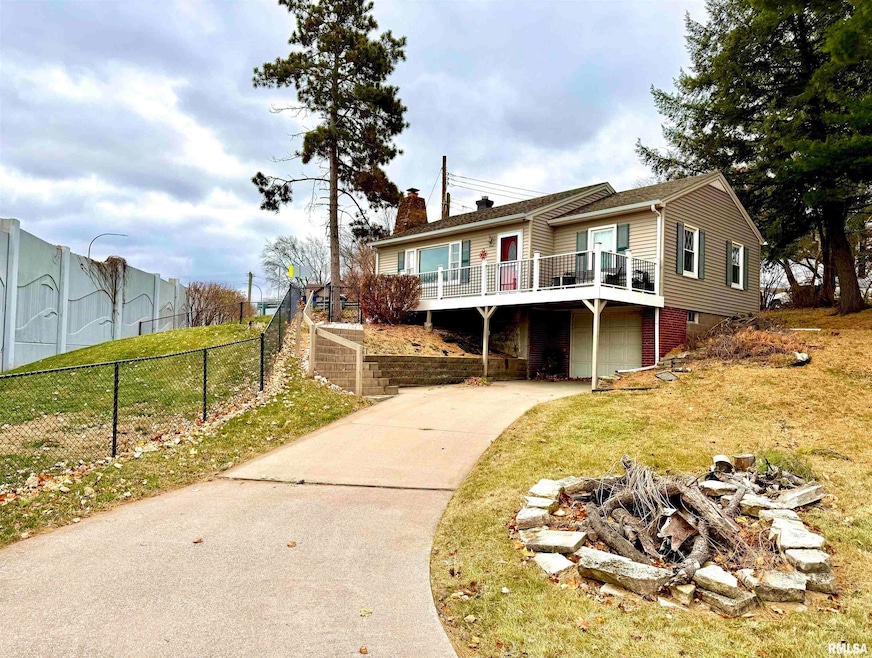 2003 19th St, Moline, IL 61265 - photo 1