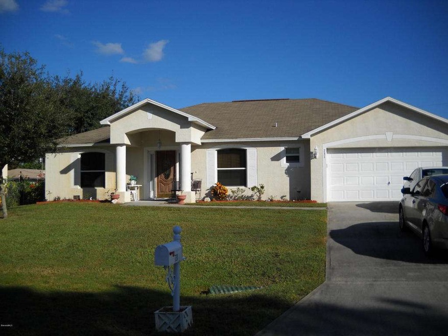 731 Schuster Rd SW