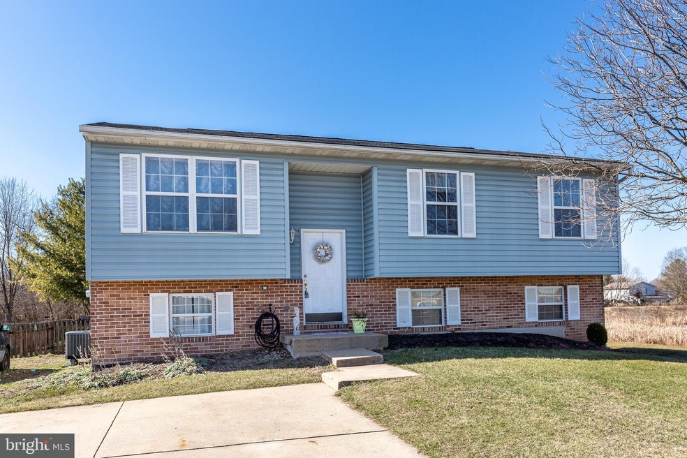 453 4th St, Taneytown, MD 21787 - photo 1