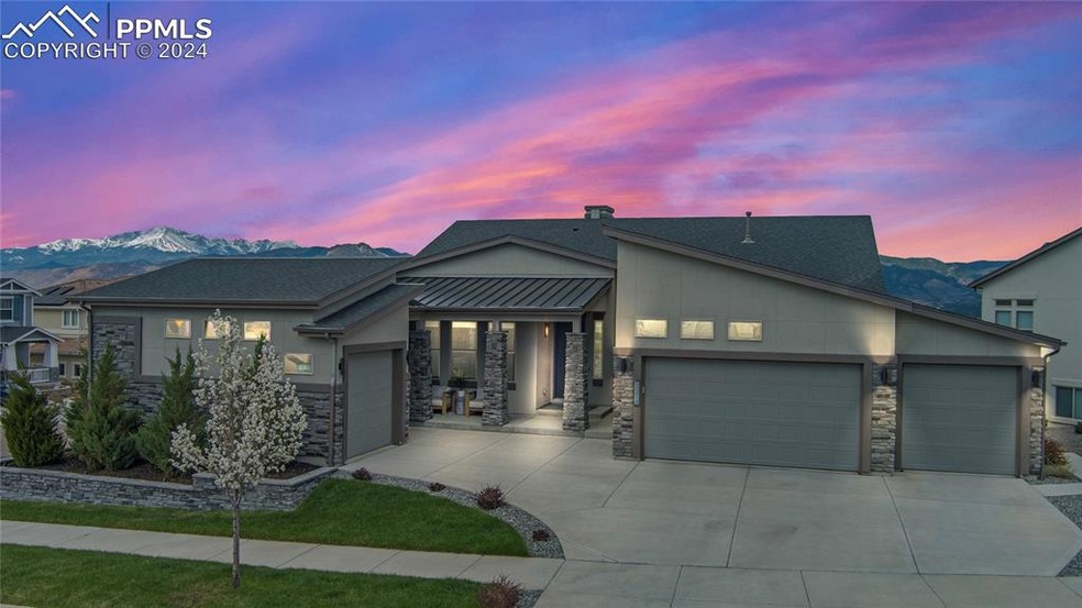 GORGEOUS EXTERIOR WITH MOUNTAIN VIEW!