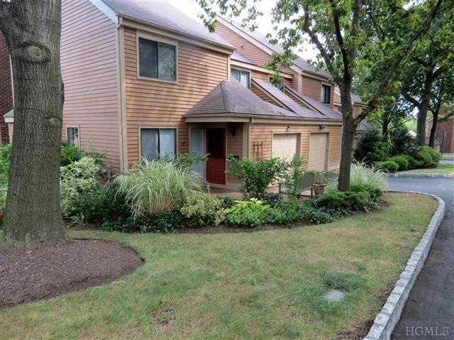 247 Treetop Ln, Rye Brook, NY 10573 - photo 1
