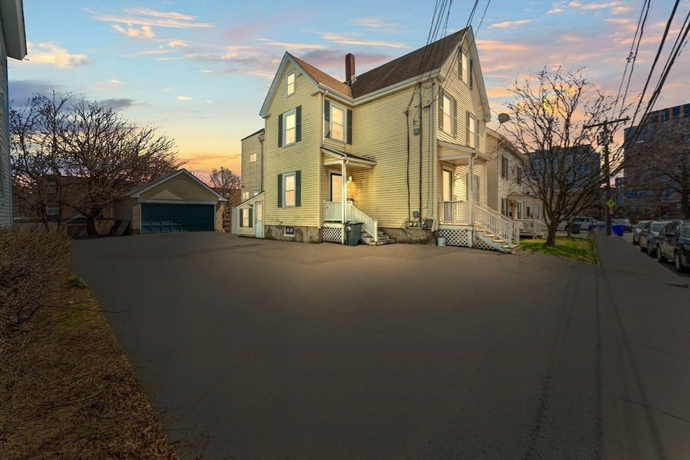 Sold $1,130,000 • Co-Listing Agent