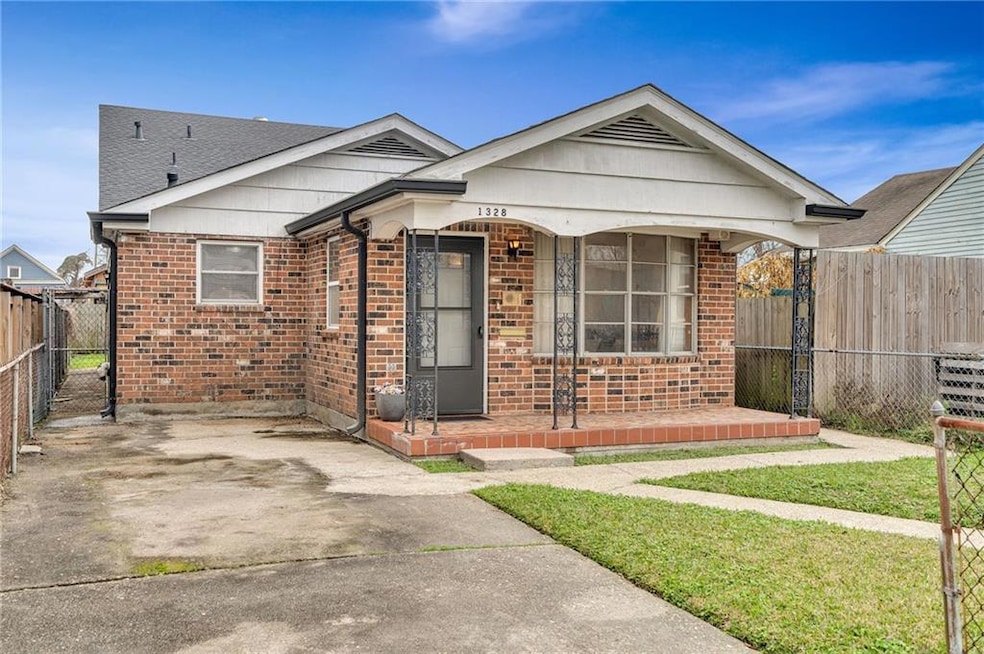 Charming Brick Ranch in the Bywater.