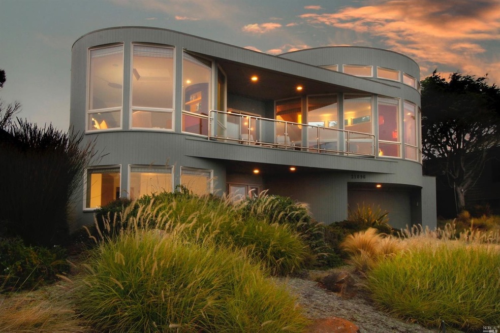 Pinnacle Rock House at twilight on the Sonoma Coas