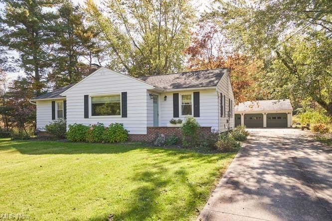 Welcome to 1724 Mattingly Rd. Hinckley