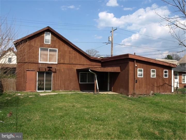 38 E 2nd St, Lansdale, PA 19446 - photo 1