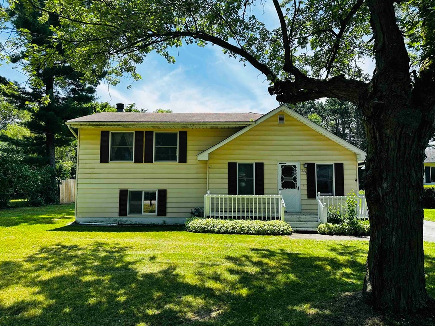 2473 Wayburn Ave, Mount Morris, MI 48458 - photo 1