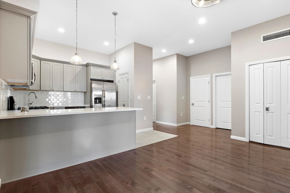 Sold $1,100,000 • Co-Listing Agent