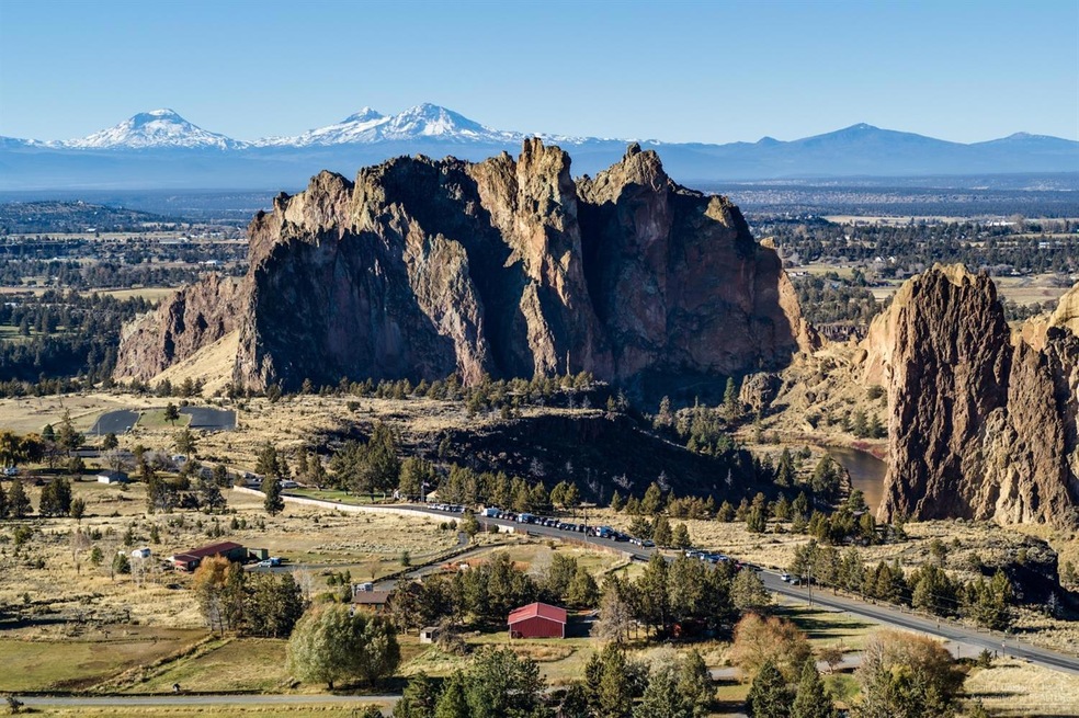 10050 NE Crooked River Dr, Terrebonne, OR 97760 - photo 1