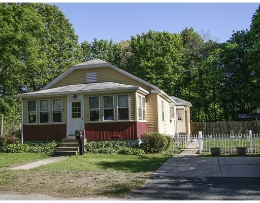 19 1st St, Hudson, MA 01749 - photo 1