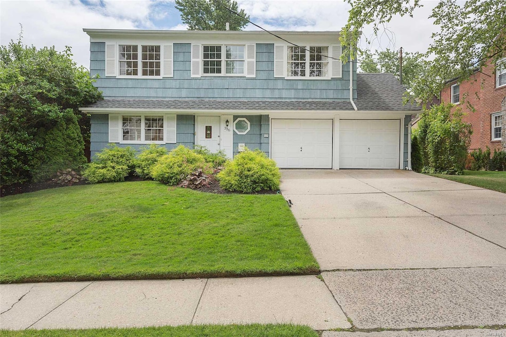 336 Knollwood Ave, Little Neck, NY 11363 - photo 1