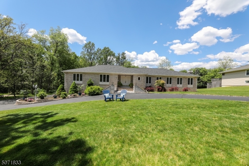 60 Shrewsbury Dr, Livingston, NJ 07039 - photo 1