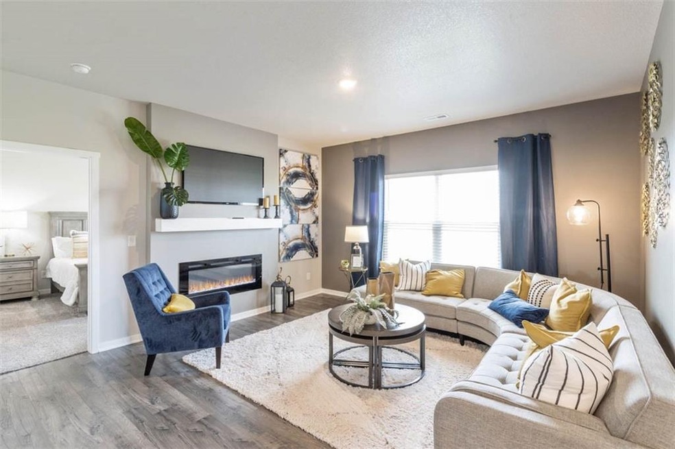 9920 NW 82nd Ave, Johnston, IA 50131 - photo 1